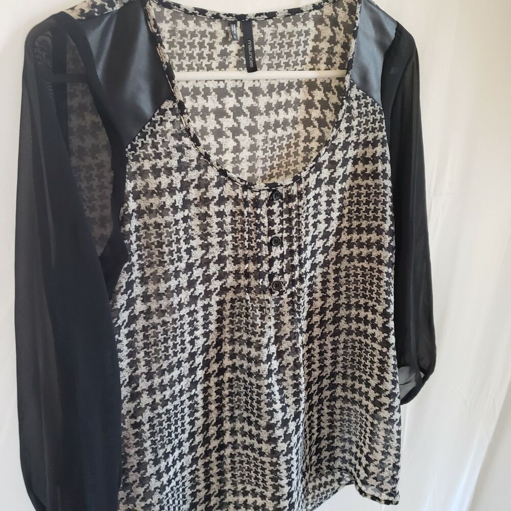 Maurices Tunic Top Blouse Sheer White & Black Size Small